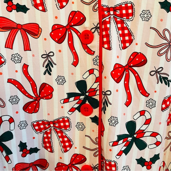 Caden Lane Red and White Bow Pajama Set NWT - Picture 5 of 12